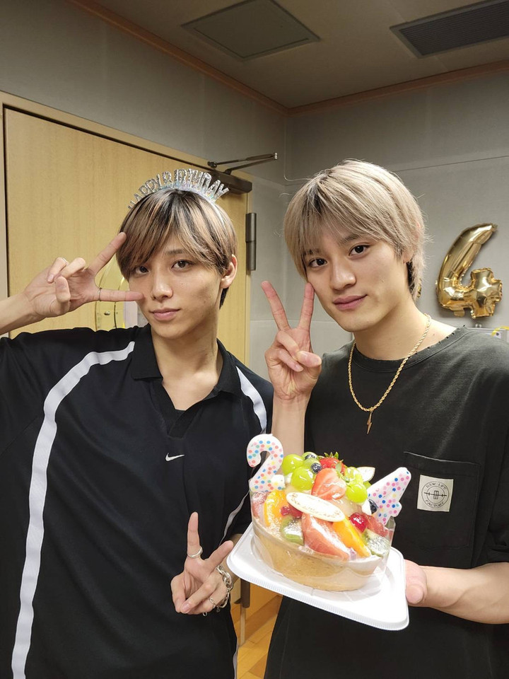 高尾颯斗 生誕グッズHAYATO 25th BIRTHDAY スウェット