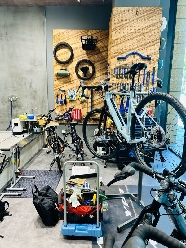 街角リポート - Fm yokohama 84.7 : YAMAHA E-Ride Base！