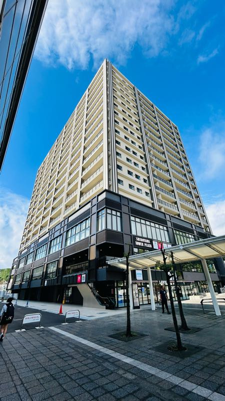 街角リポート - Fm yokohama 84.7 : 日差し強い月曜日！小田原駅！