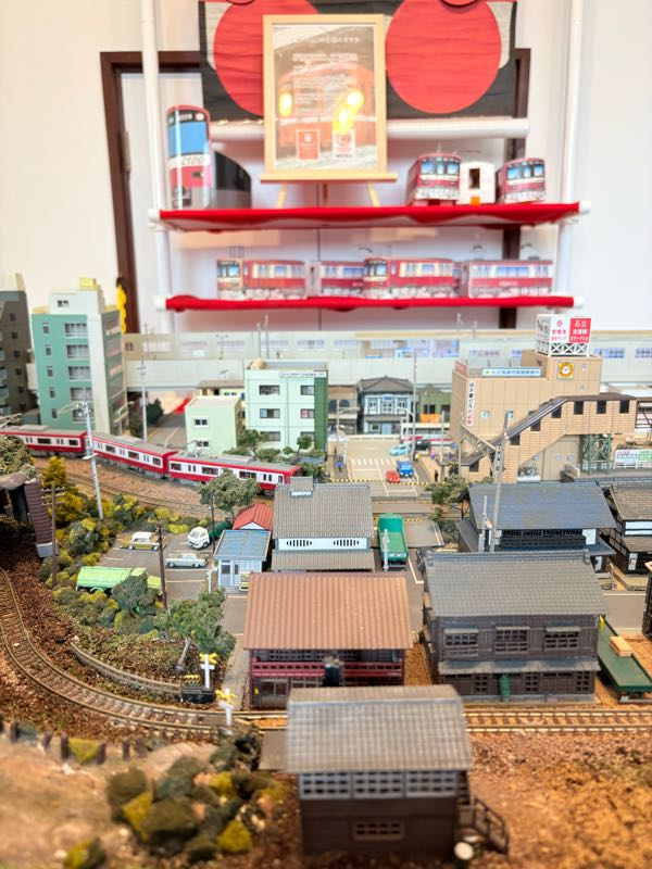 街角リポート - Fm yokohama 84.7 : 衣笠！ジオラマ館！