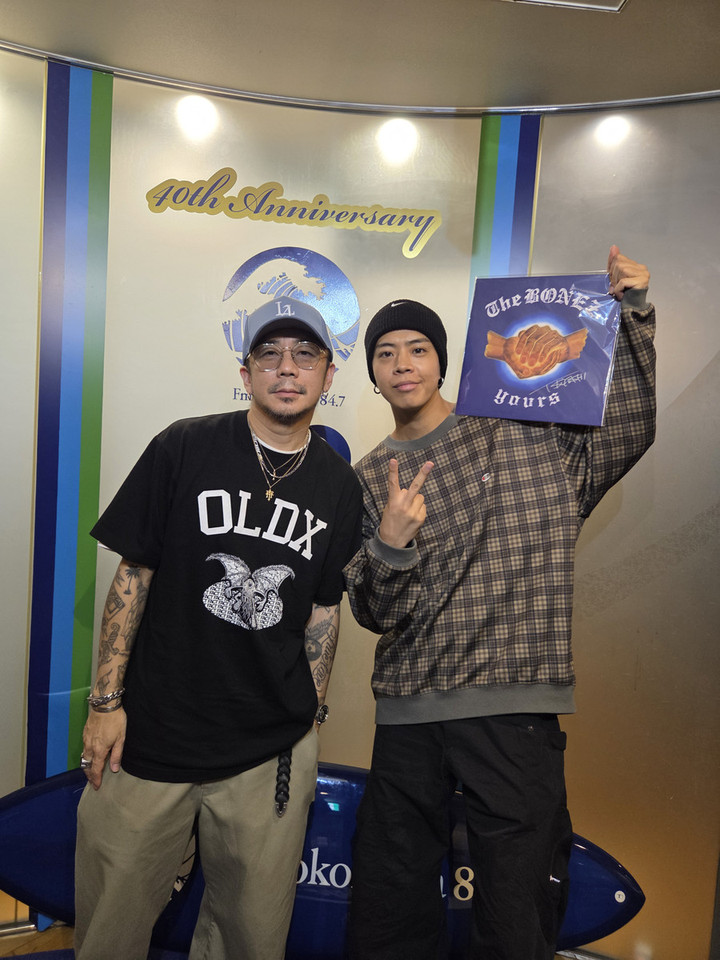 E☆K radio - Fm yokohama 84.7 : 今夜はケンの超 Radio Waves