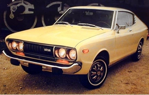 Datsun_710_yellow_1974