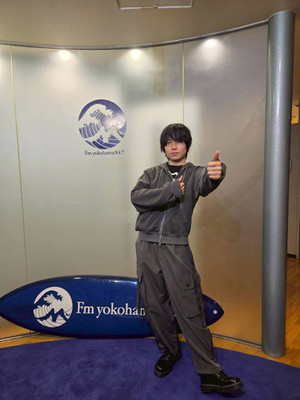 Line_album_41320_260410_10